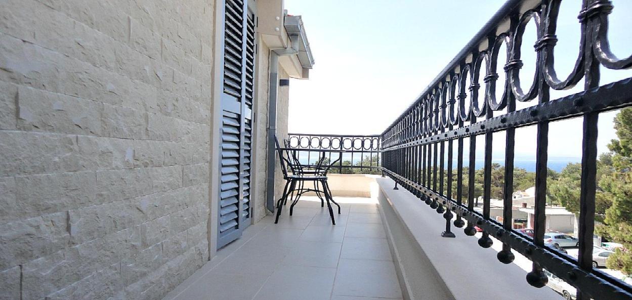Stone House Bonaca Apartment Baska Voda Bilik gambar