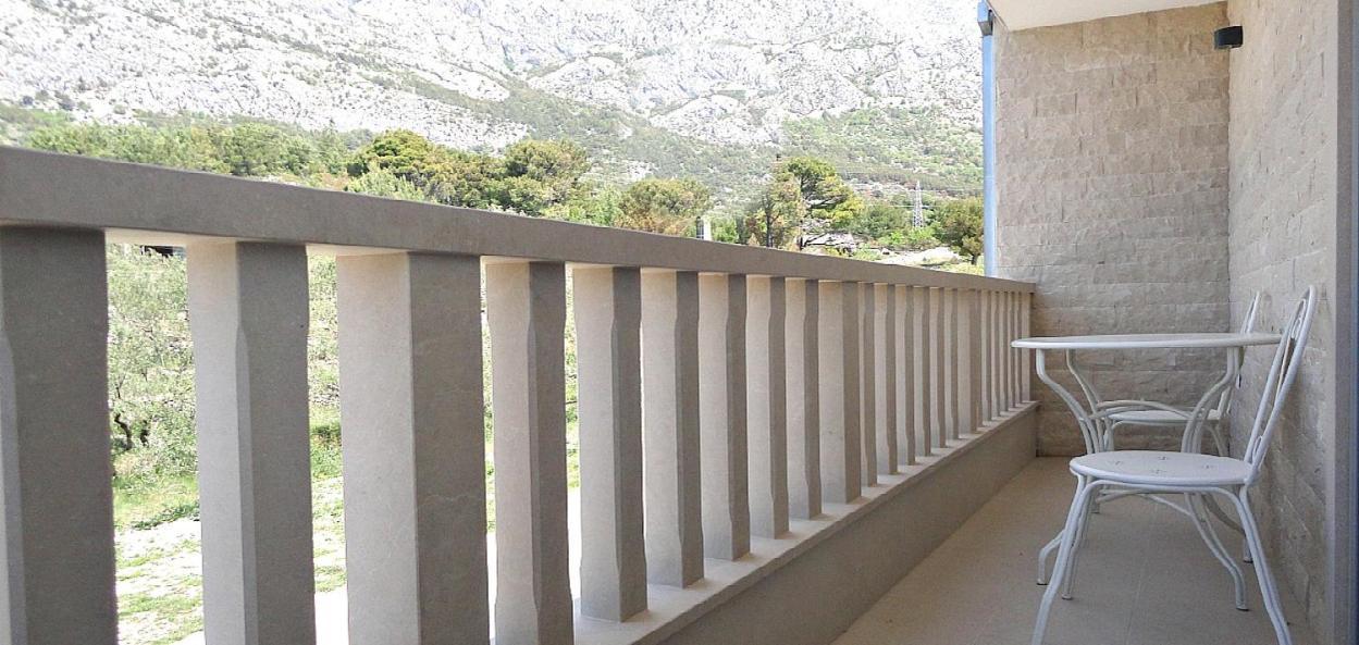 Stone House Bonaca Apartment Baska Voda Bilik gambar