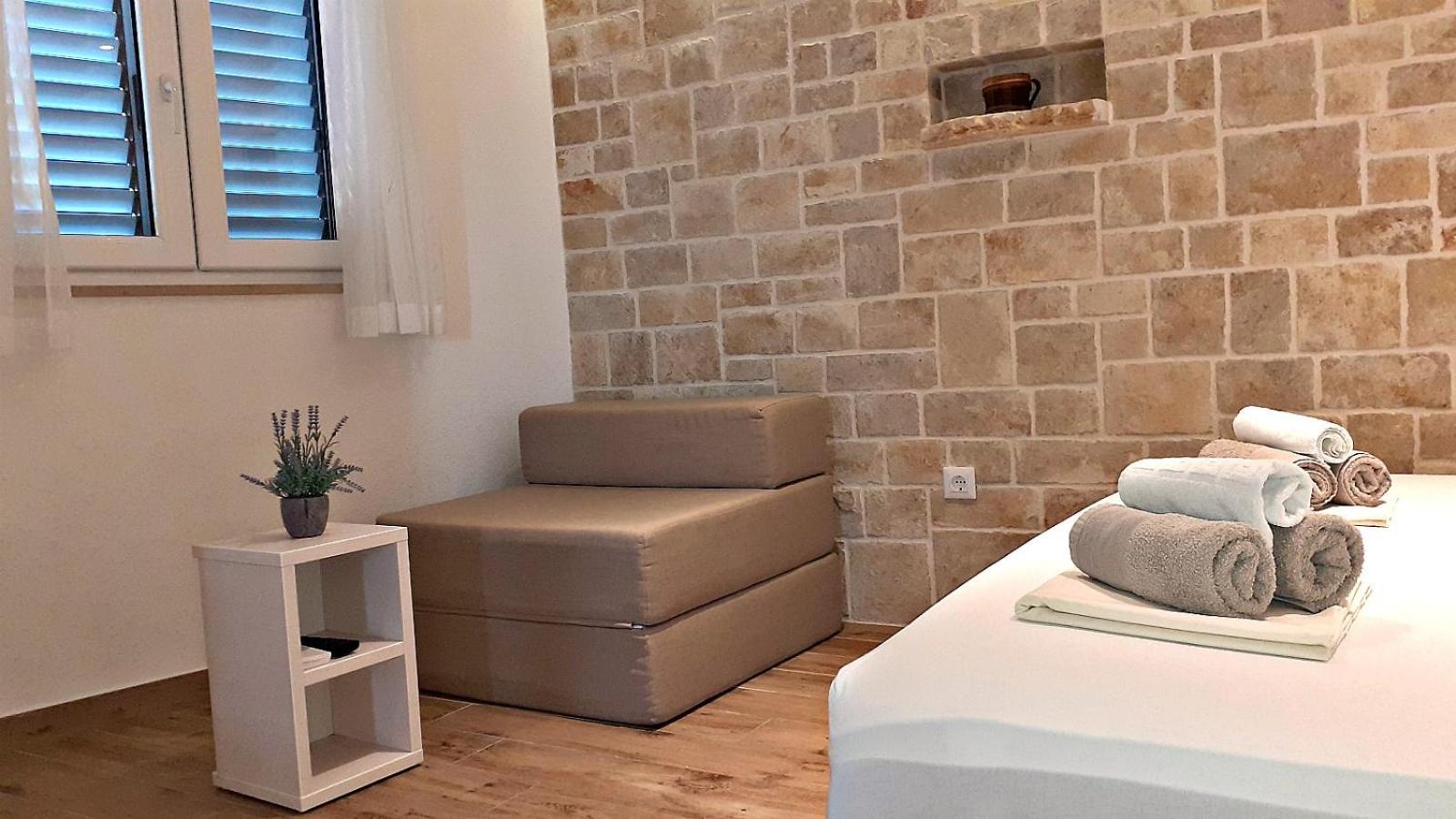 Stone House Bonaca Apartment Baska Voda Bilik gambar